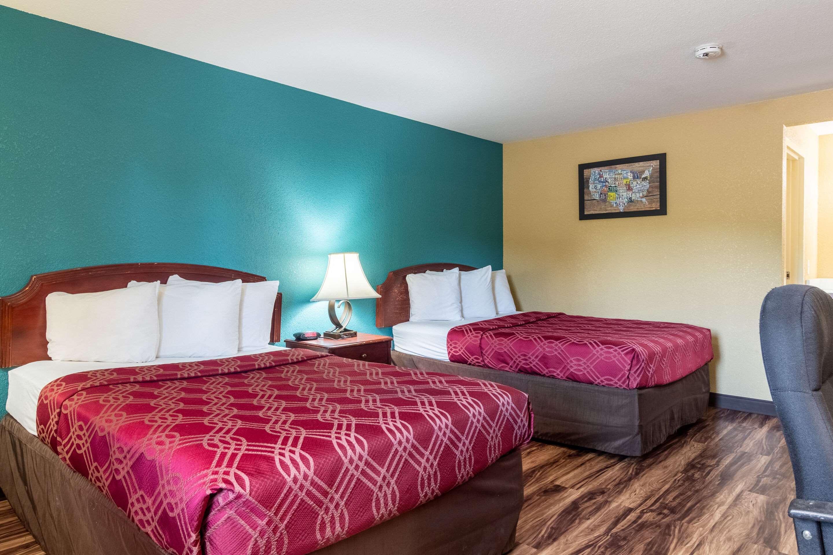 Econo Lodge Hotel Bradford Kültér fotó