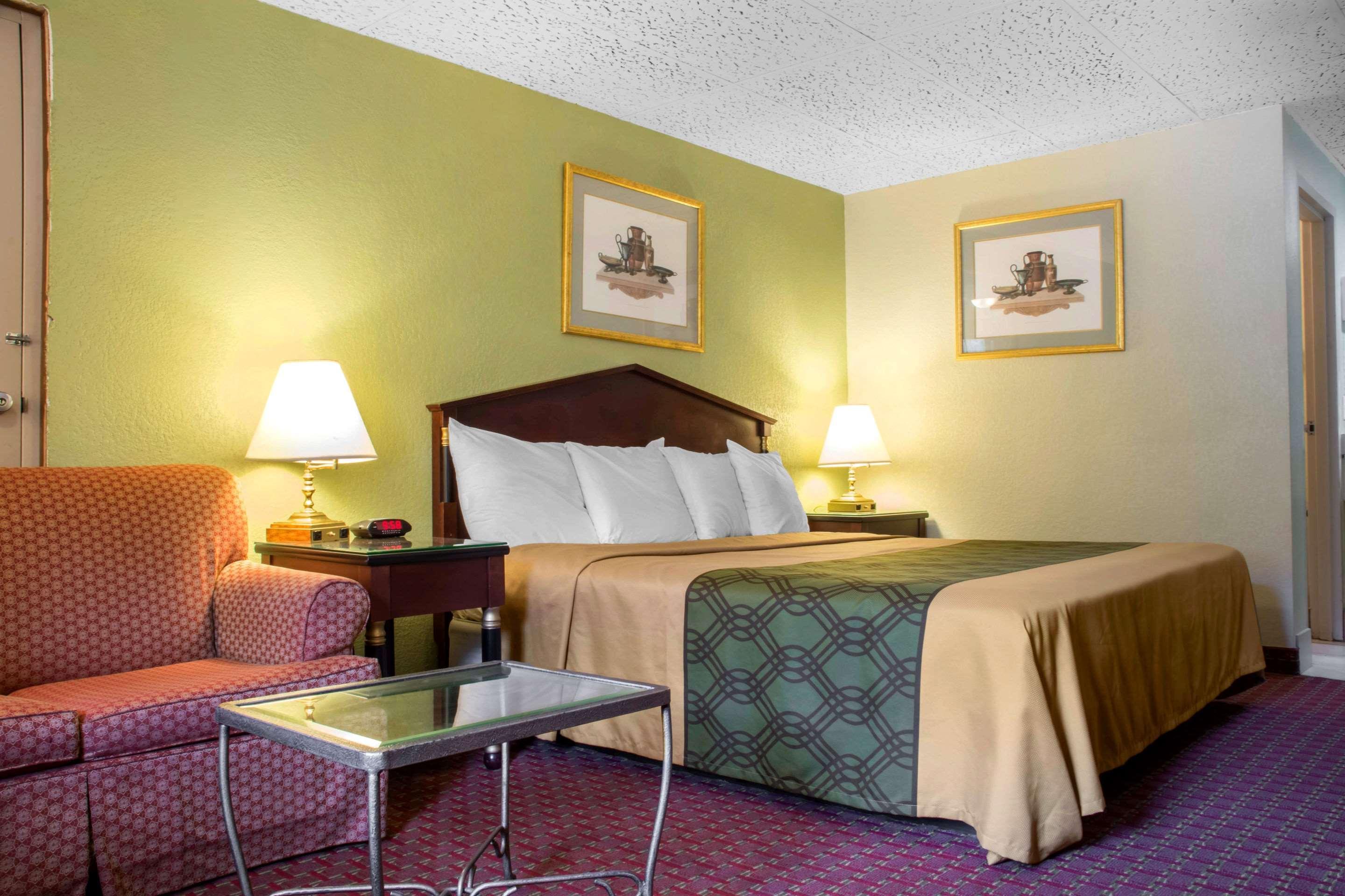 Econo Lodge Hotel Bradford Kültér fotó