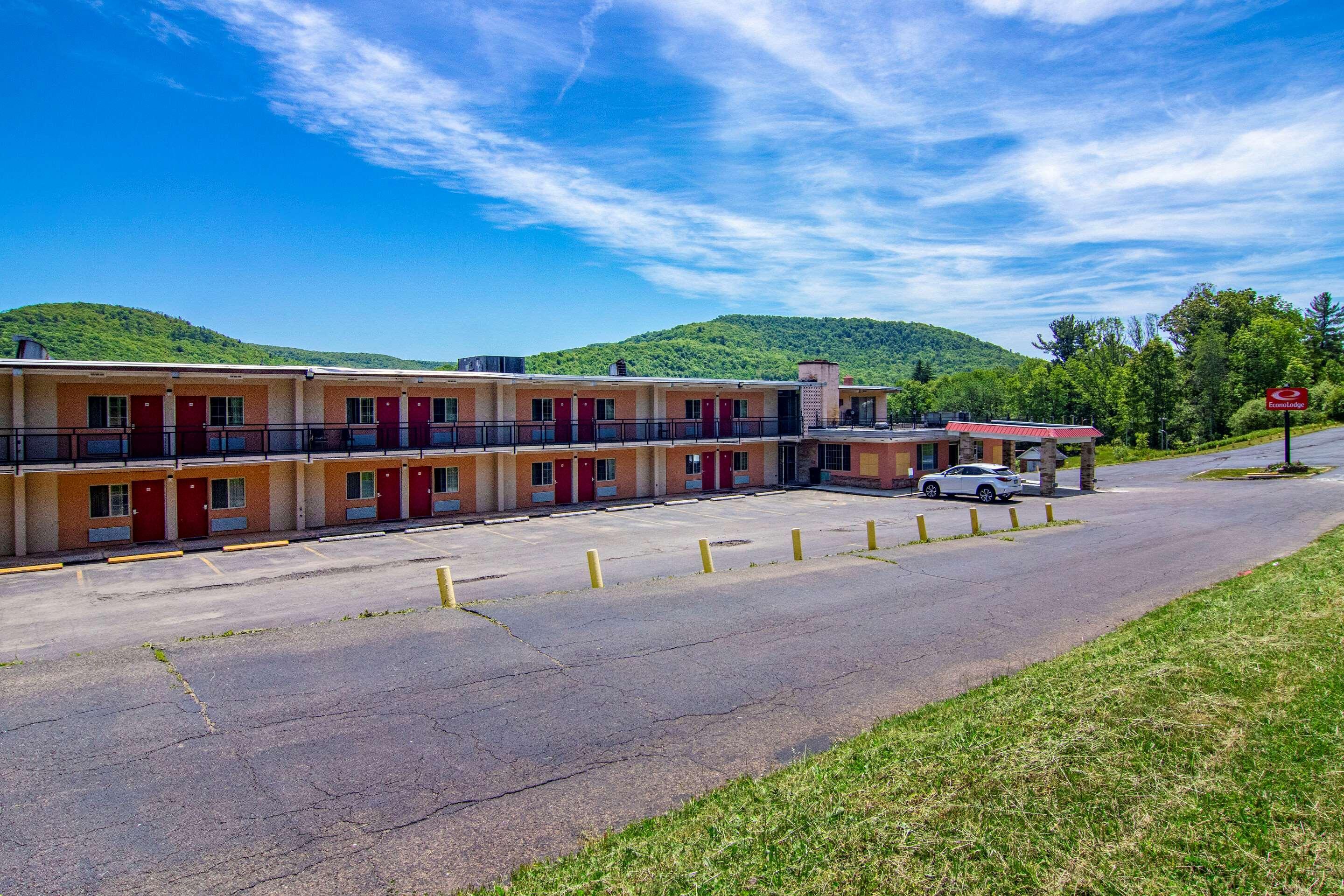 Econo Lodge Hotel Bradford Kültér fotó